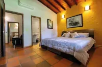 TOPOWA CLUB HOUSE RESORT