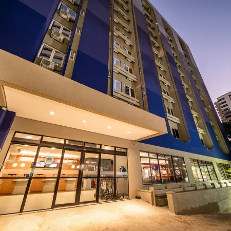 ibis Fortaleza Praia de Iracema Отели рядом с достопримечательностью «Конгресс-центр Centro de Eventos do Ceara»