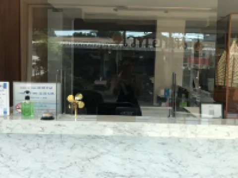 โรงแรม ไวท์อินน์ หนองคาย โรงแรมในอำเภอเมืองหนองคาย