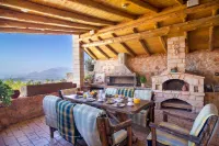 Samonas Traditional Villas Hotel di Theriso