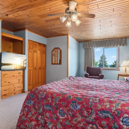 The Lodges at Breezy Point