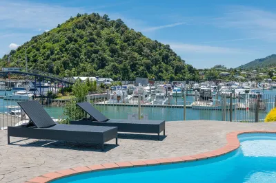 Beachcomber Inn Picton Hotel a 