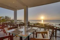Villas at Coco de Playa Hotels in Surfside