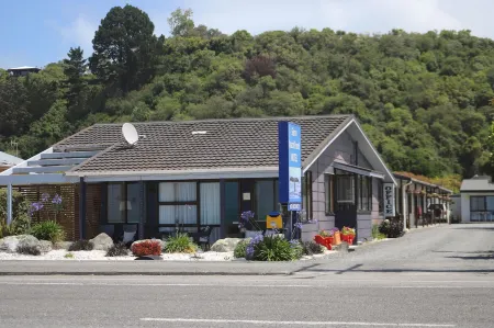 塞拉利昂海濱汽車旅館