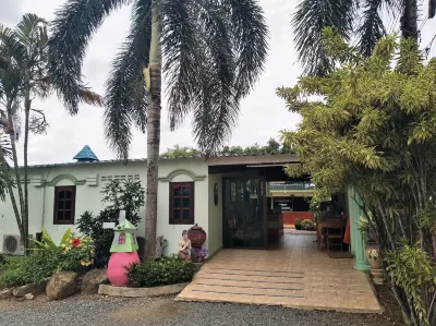 Baan Plubpla Resort Hoteller i Phlap Phla