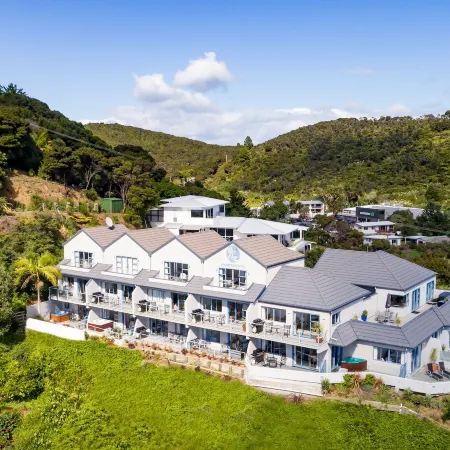 Blue Pacific Apartments