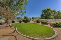 @ Marbella Lane - Eccentric 4BR Modern Ranch Home - Mountain view