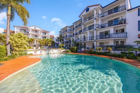 Blue Water Bay Luxury Villas Отели рядом с достопримечательностью «Chinatown, Gold Coast»