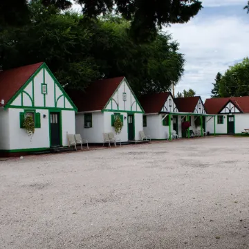 Chalet Motel