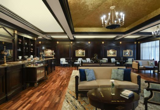 알 아지지야 호텔의 스파 룸