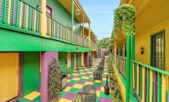 Historic Mardi Gras Inn