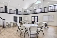 Massive Gathering Home with Ballroom - Sleeps 32+