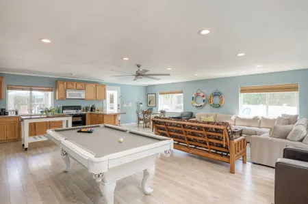 Grand Contento by AvantStay Extraordinary Estate w Pool Hot Tub Movie Room