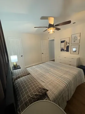 Spacious & Game room in Irving 15 min to Airport& downtown Dallas