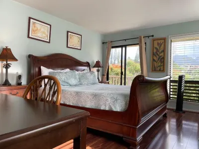Hanalei Bay Villas #12, Waterfall and Ocean Views, walk to beach and One Hotel