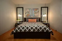 Midtown Gem! Sleeps 3 Near Richmond and Montrose