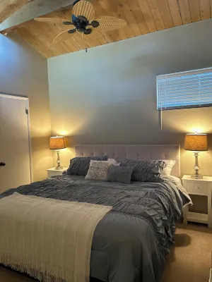 Welcoming 2-bedroom condo close to the beach in charming Birch Bay.