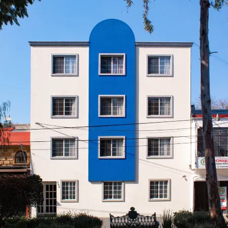 La Casa Azul (Zona de Hospitales) Отели рядом с достопримечательностью «Стадион «Ацтека»»
