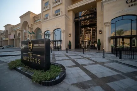 Aleunwan Serviced Apartments Отели в г. Эль-Хубар