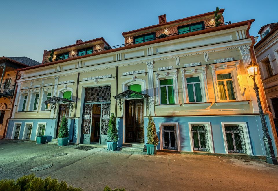 hotel overview picture