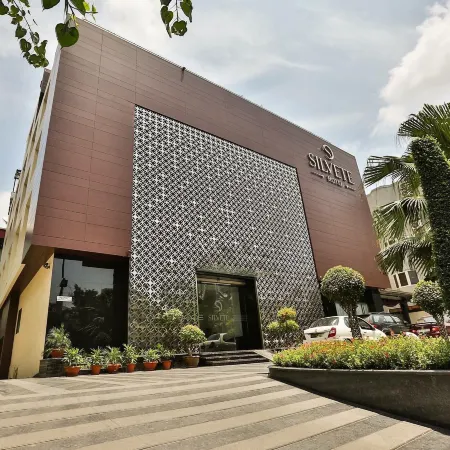 Silvete Hotel Отели в г. Лакхнау