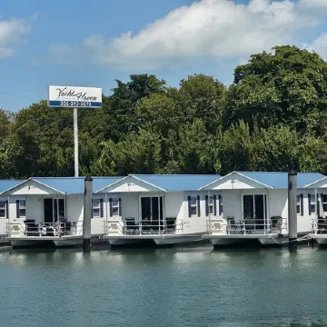Yacht Haven
