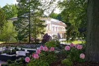 Zámek Ratměřice - Hotel & Resort - Pools