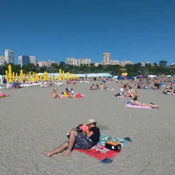 Apartment 3 Rooms, Nearby Casino, Cliff, Port, Aquarium, Beach, Ovidius Square