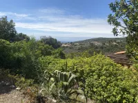 Ground-floor villa, 70 m2, 1 min from the beach, sea view, close to shops