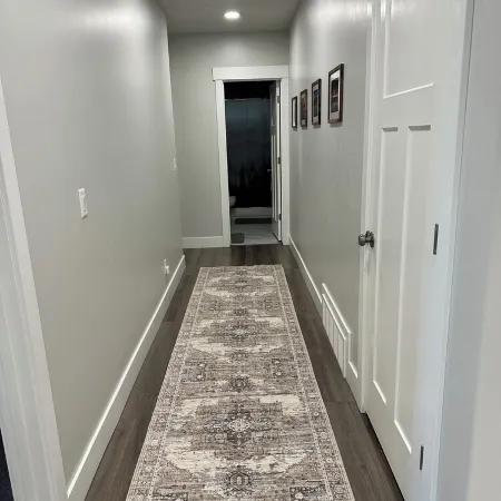 Clean & Spacious 2-bedroom BASEMENT APT. AC, WiFi, full kitchen in North Ogden