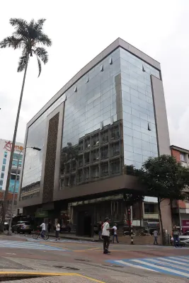 Giluxe Hotel