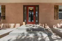 La Hacienda BV: Family-friendly cabin nestled on 2 acres in the woods