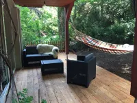 Chalet Ambience with Large Garden | 15 Min Munich City | 10 Min Oktoberfest Hotels in Grafelfing