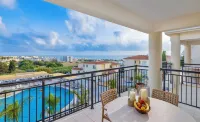 WellClub Resort - Wellness & SeaView Suites - Ocean View