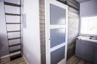 The Sweet Peach Studio Apartment