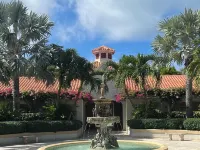 Extra spacious condo 5min from pristine beach