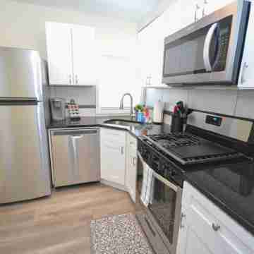 Beautiful 2 BR apartment near Mayo Clinic Campus Others