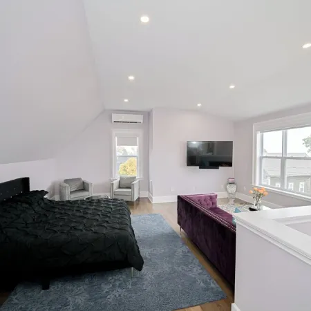 Large Home downtown Saint Andrews within walking to Beach, Shops and Restaurants