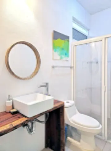 Near beach w/Pool, Optic Fiber, AC & King bed