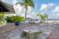Gorgeous Beachfront Ground Floor 2 Bedroom 2 Bath Condo