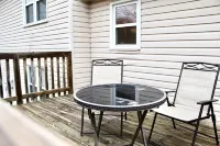 Beautiful and Cozy Olathe Home. Family friendly with King Bed