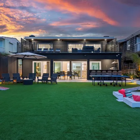 Oceanfront 6Bdrm 4.5BA w/ Movie Rm, Game Rm, Hot Tub, Fire Pit, Summer Kitchen