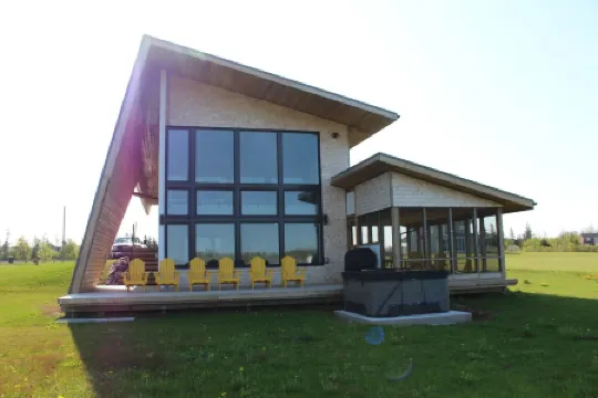 5-bedroom Waterfront Home In Brackley, Minutes To National Park Beaches