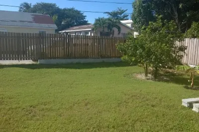 Come on over and enjoy that long awaited vacation at Uncle Lou Cottage. Come see