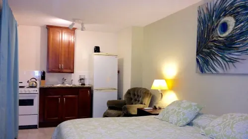 Ocean Front Studio, Kayak available - Swimming, bring own snorkle Euipment