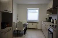 Bridge EG Whg, 2x Terrasse, Grill,küche,w-lan,wachmaschine,trockner, Hotels in Lippstadt