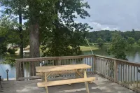 Smith Lake Vacation Rental