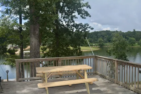 Smith Lake Vacation Rental