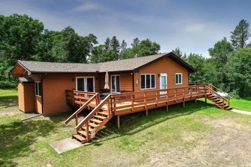 Ole's Outpost Cabin Wascott/Minong on UTV/Snowmobile Trail & Near Boat Landings!