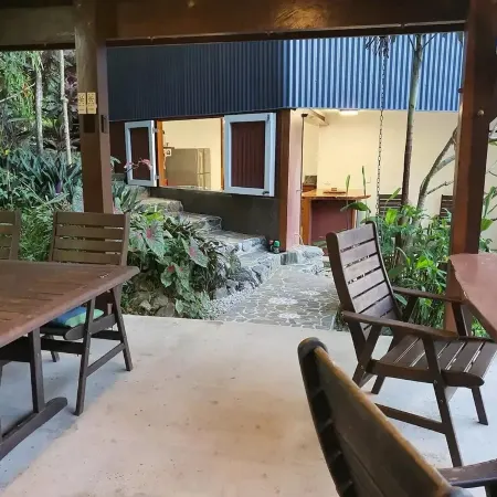Treeverb Beach House : Hexagonal Beach house in the Daintree